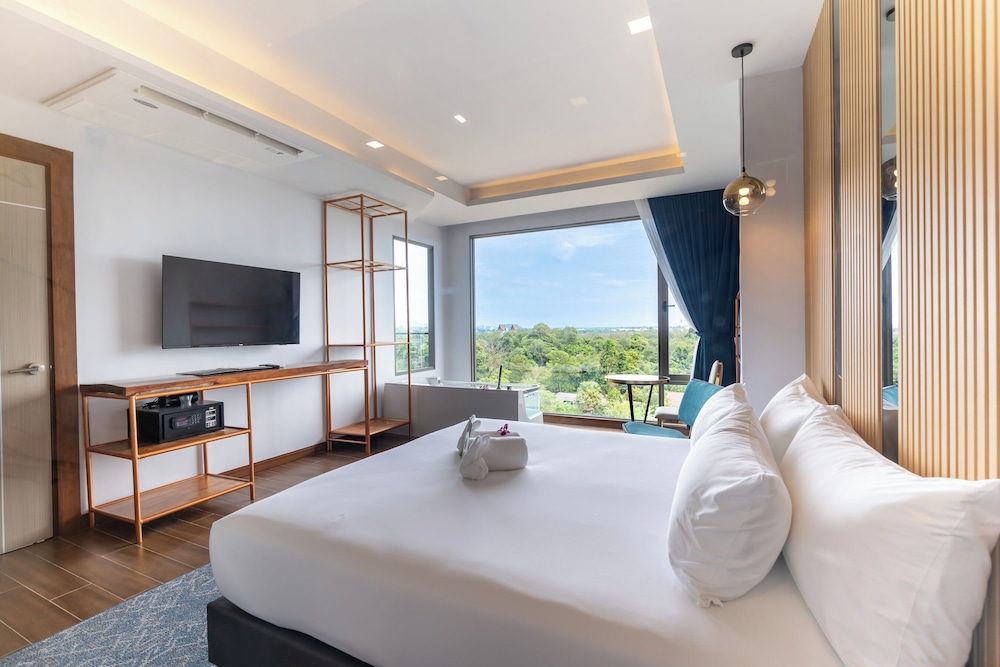 Premium Family Suite - Photo 9