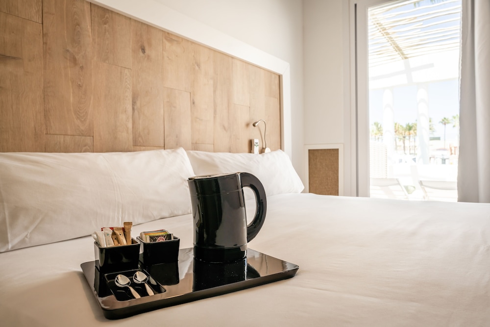 Deluxe Double Room, Terrace, Marina View - Photo 2