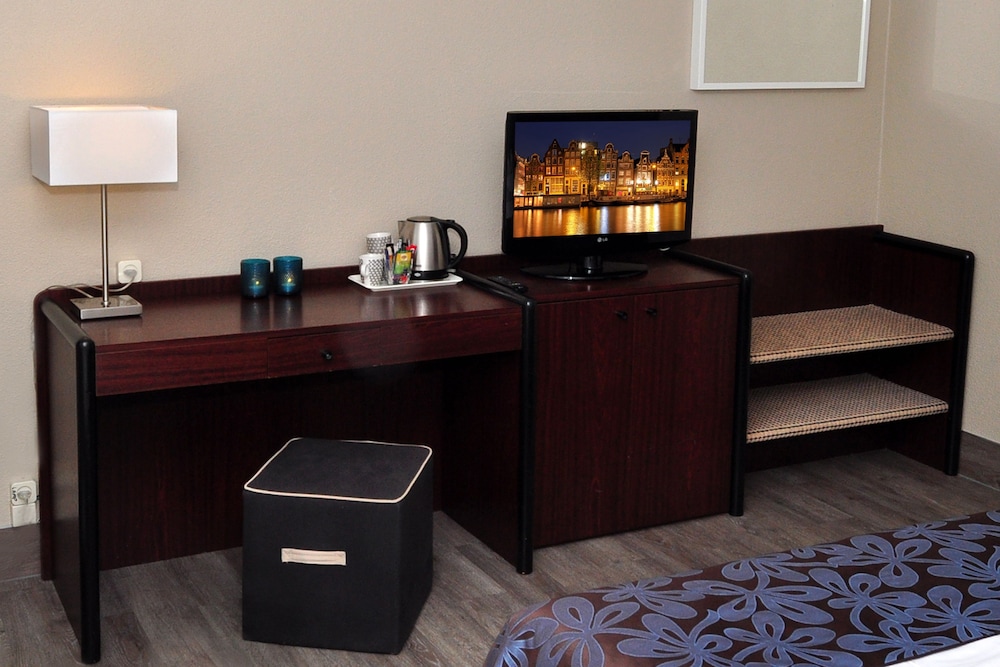 Deluxe Triple Room, 3 Twin Beds - Photo 5