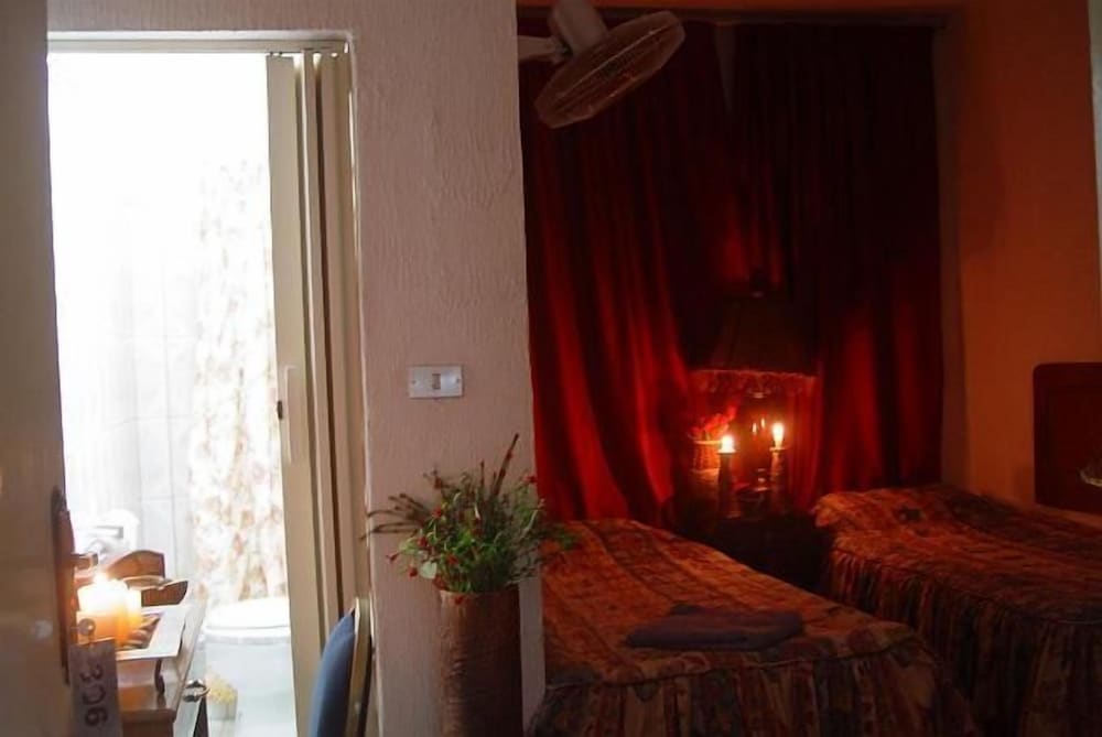 Deluxe Twin Room, 2 Twin Beds, Mountain View