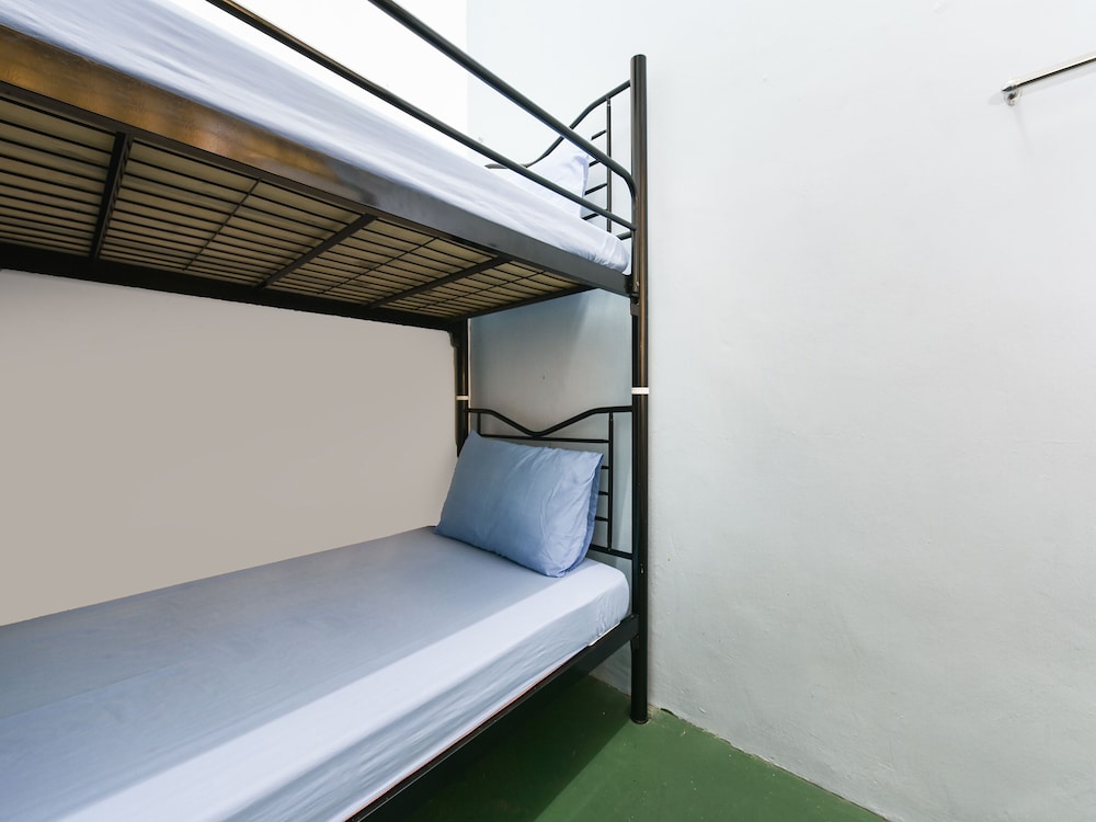 Shared Dormitory, 1 Double Bed