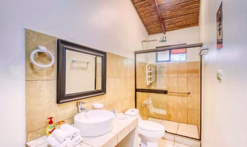Economy Triple Room