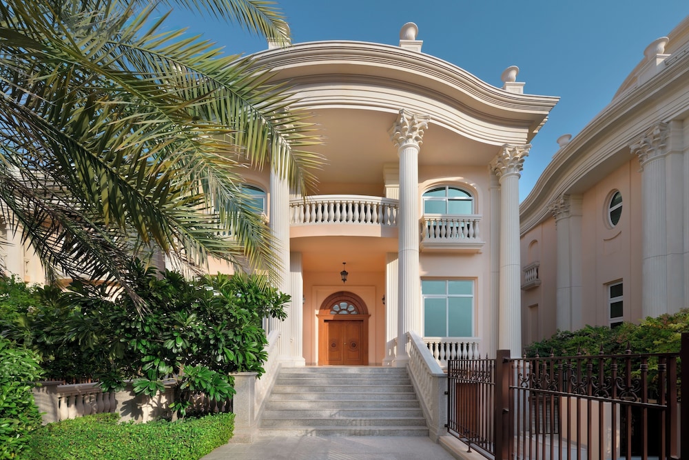 Raffles, Villa, Multiple Beds