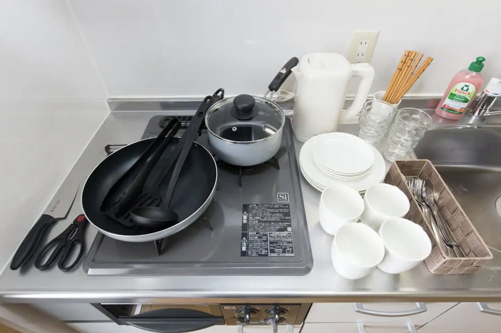 Signature Apartment, Non Smoking, Refrigerator & Microwave photo 3