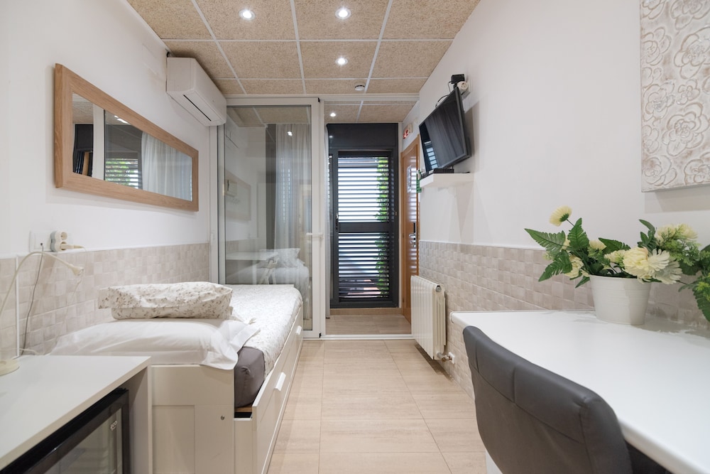 Classic Single Room