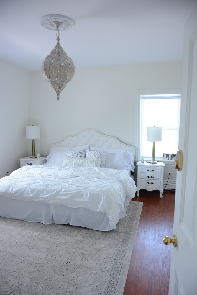 Ivory King Room