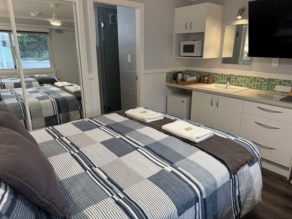Twin Room - Photo 6
