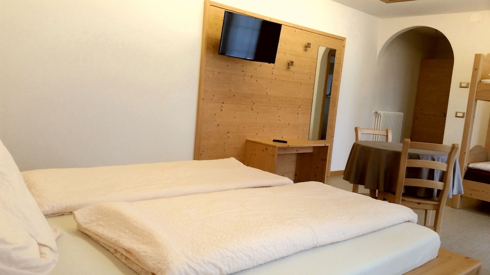 Quadruple Room photo 2