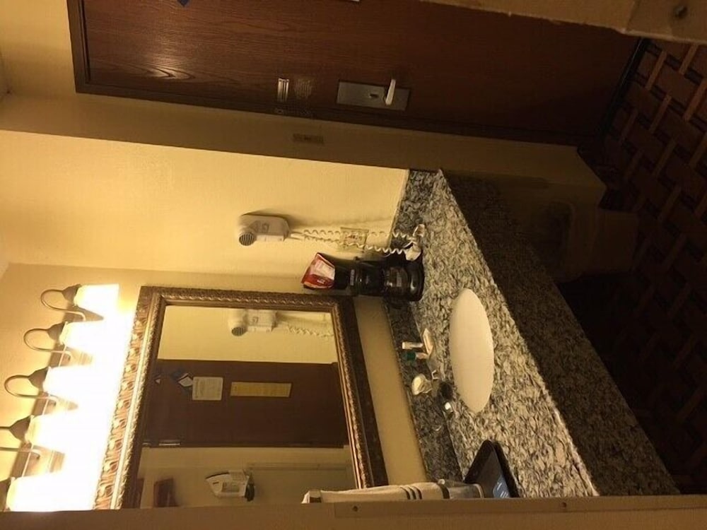 Studio Suite, 1 King Bed, Non Smoking - Photo 14