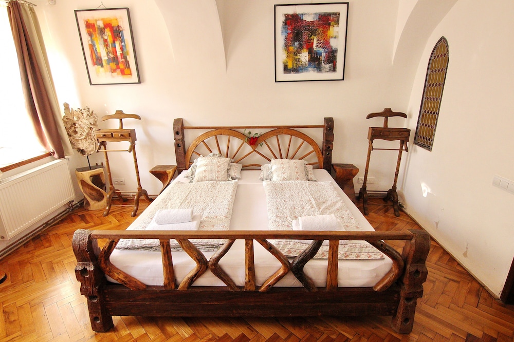 Suite, 1 Bedroom photo 2