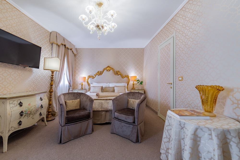 Junior Suite (Triple) thumbnail 6