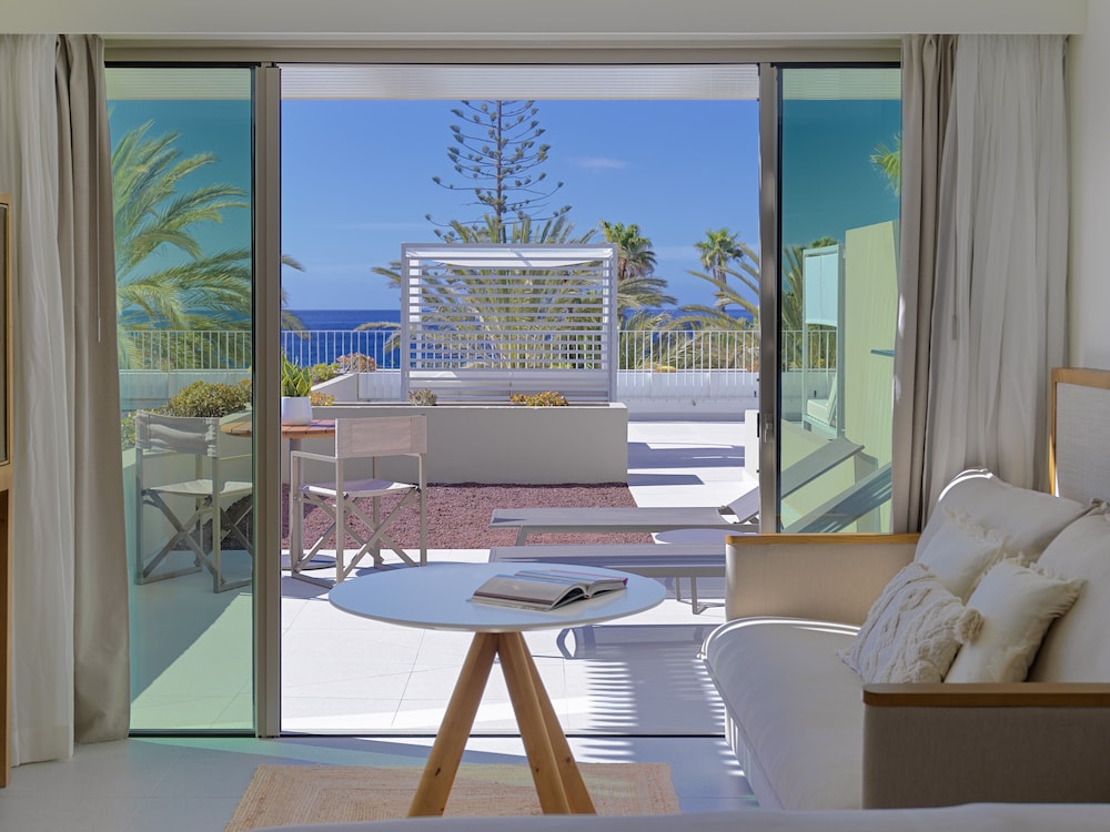 Habitación Premium con Vista al Océano (The Reserve con Solarium)