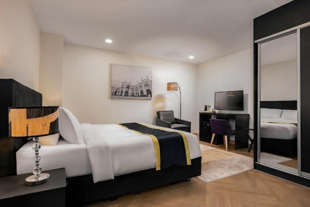 Executive Room