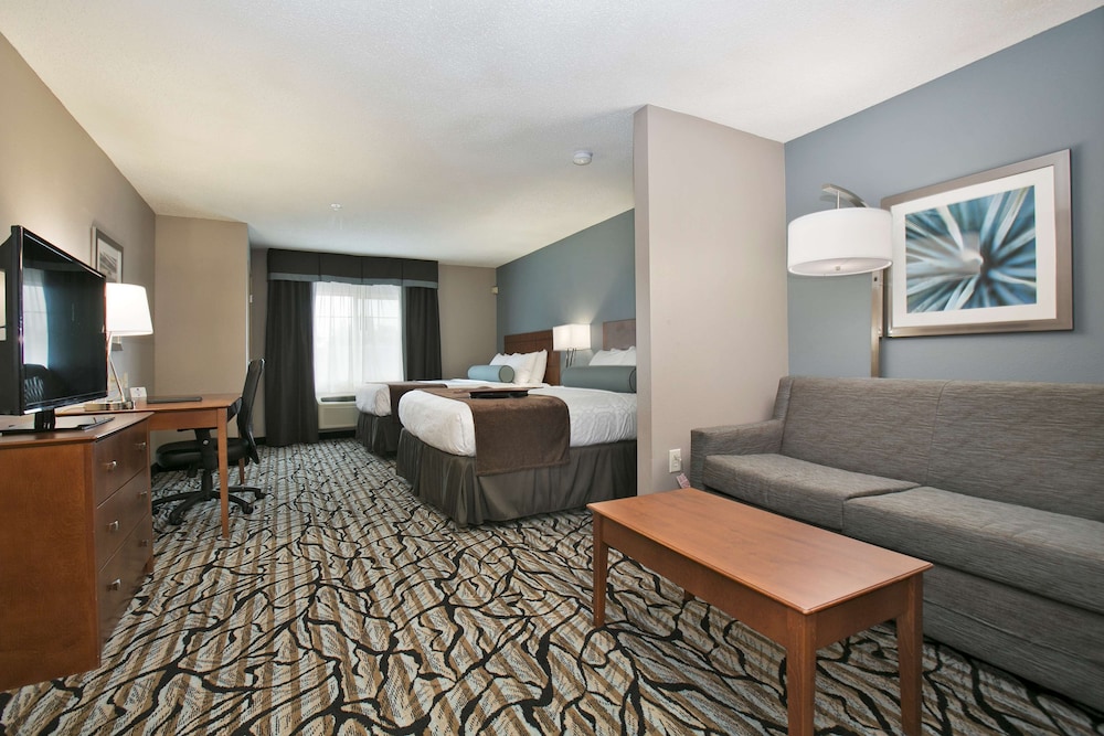 Suite, Multiple Beds, Non Smoking, Refrigerator & Microwave (with Sofabed) - Photo 3