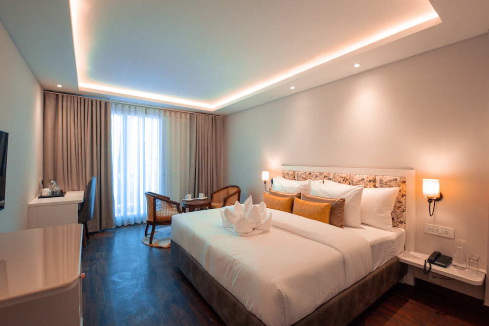 Suite - Photo 6
