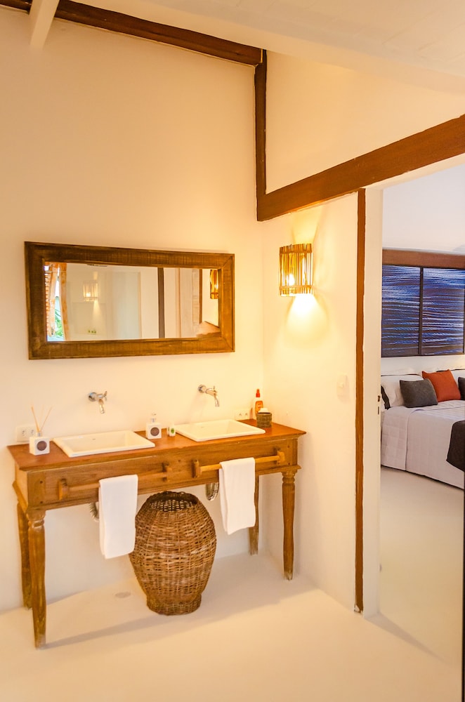 Superior luxury suite with balcony photo 2