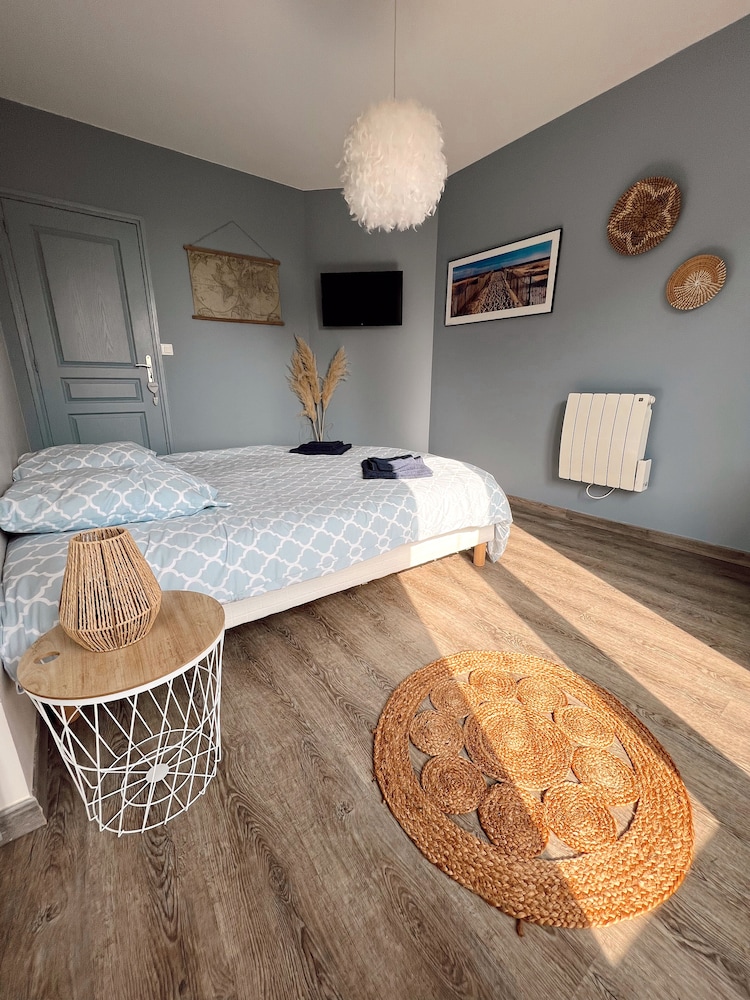 City Apartment, Ensuite photo 3