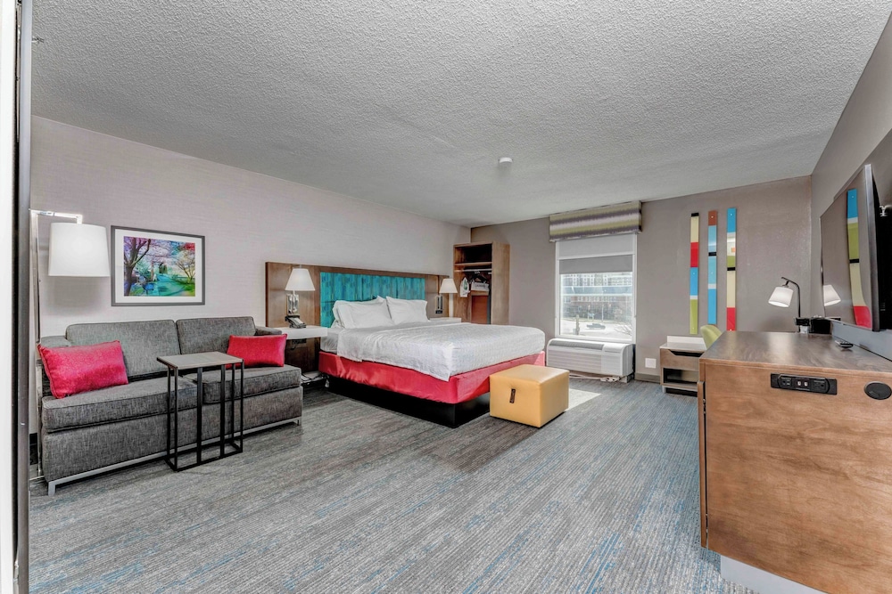 Studio, 1 King Bed With Sofa Bed, Non Smoking