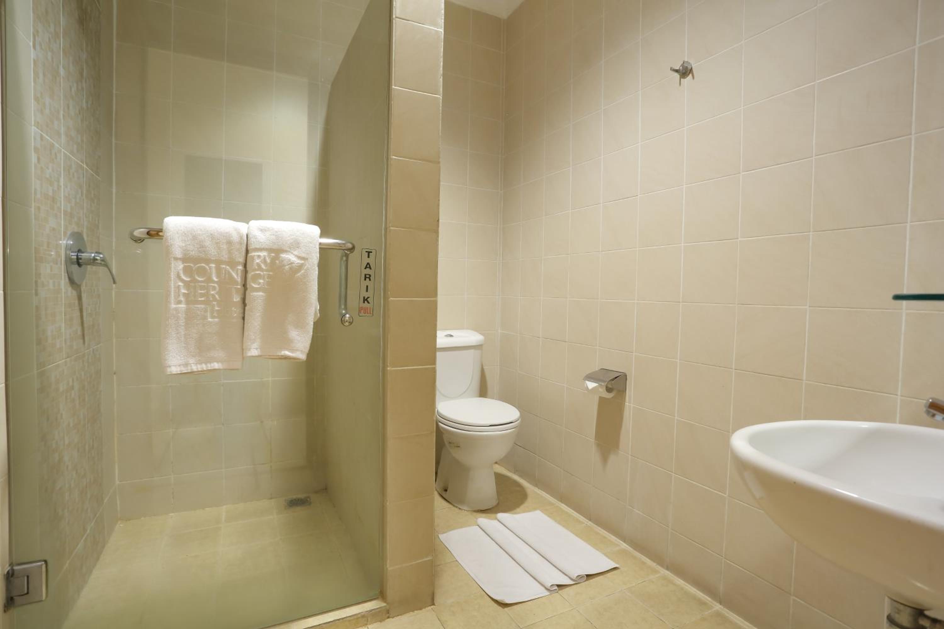 Deluxe King Room - Photo 3