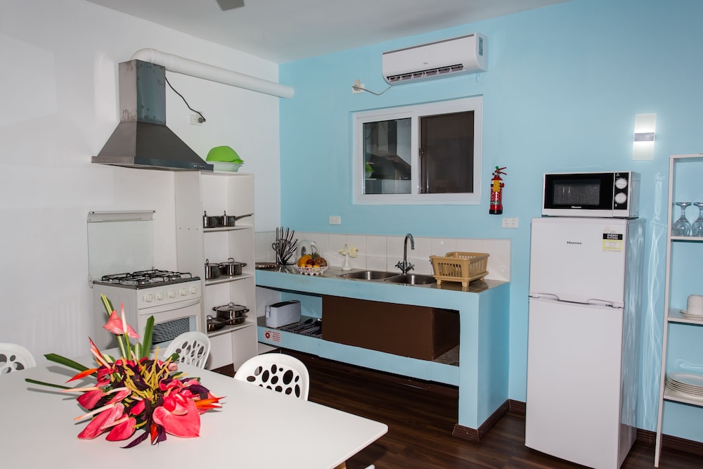 Family Apartment, 2 Bedrooms, Pool Access, Pool View photo 13
