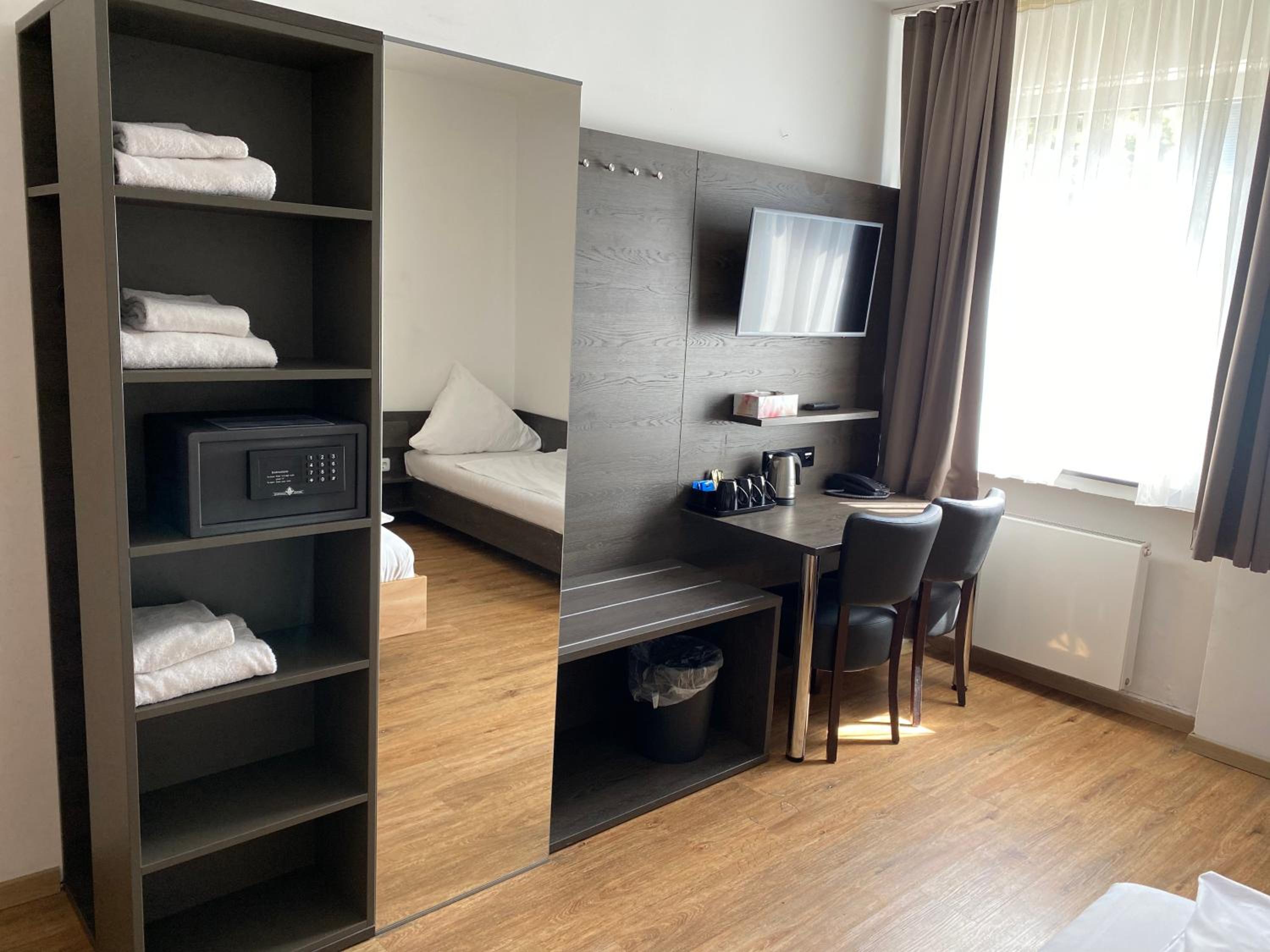 Standard Triple Room photo 2