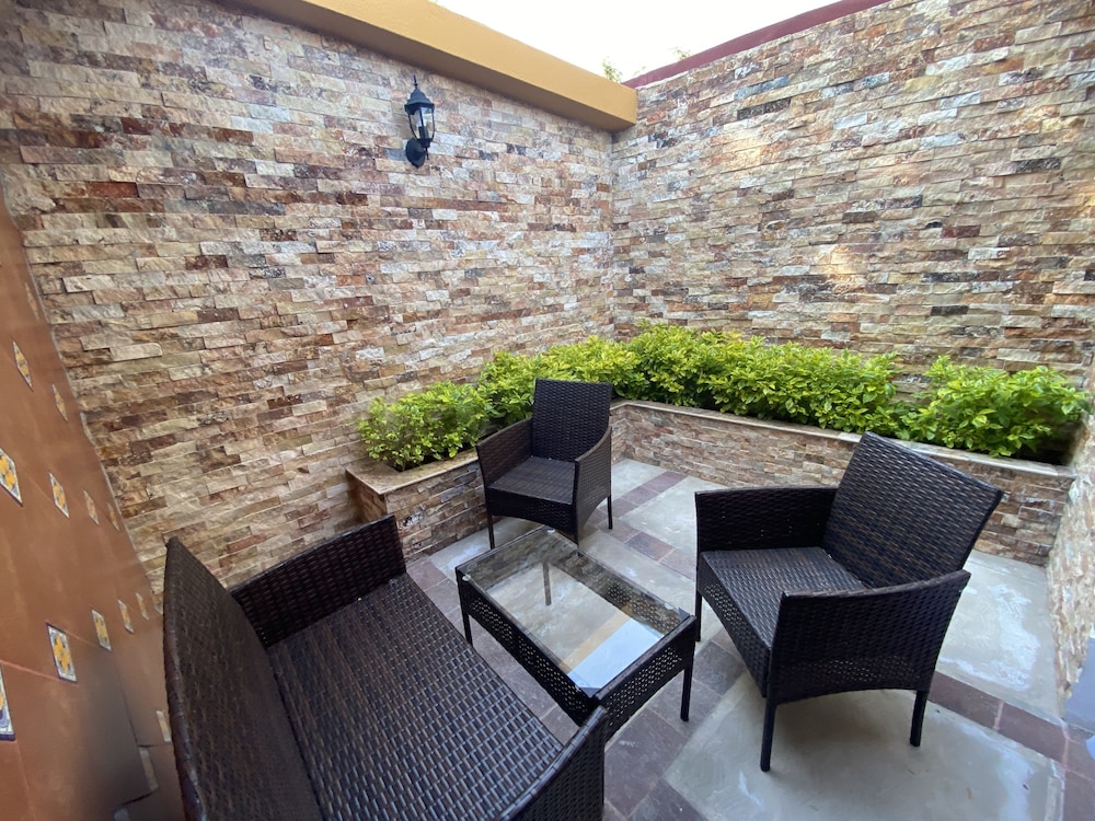 Deluxe Suite, Terrace photo 3