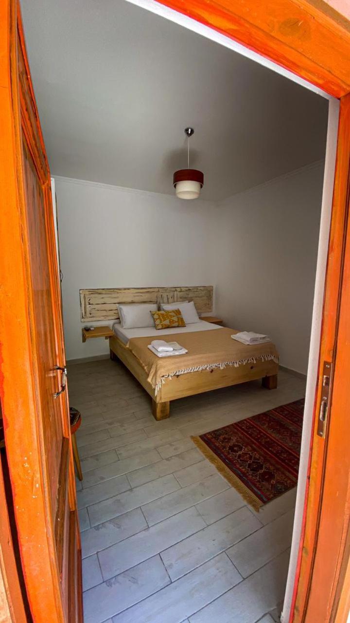 Double Room with Patio photo 2