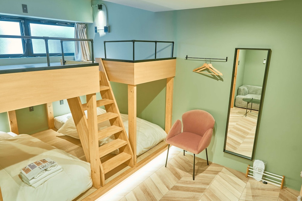 Pastel Comfort 4 Person Room, Non Smoking - Photo 4