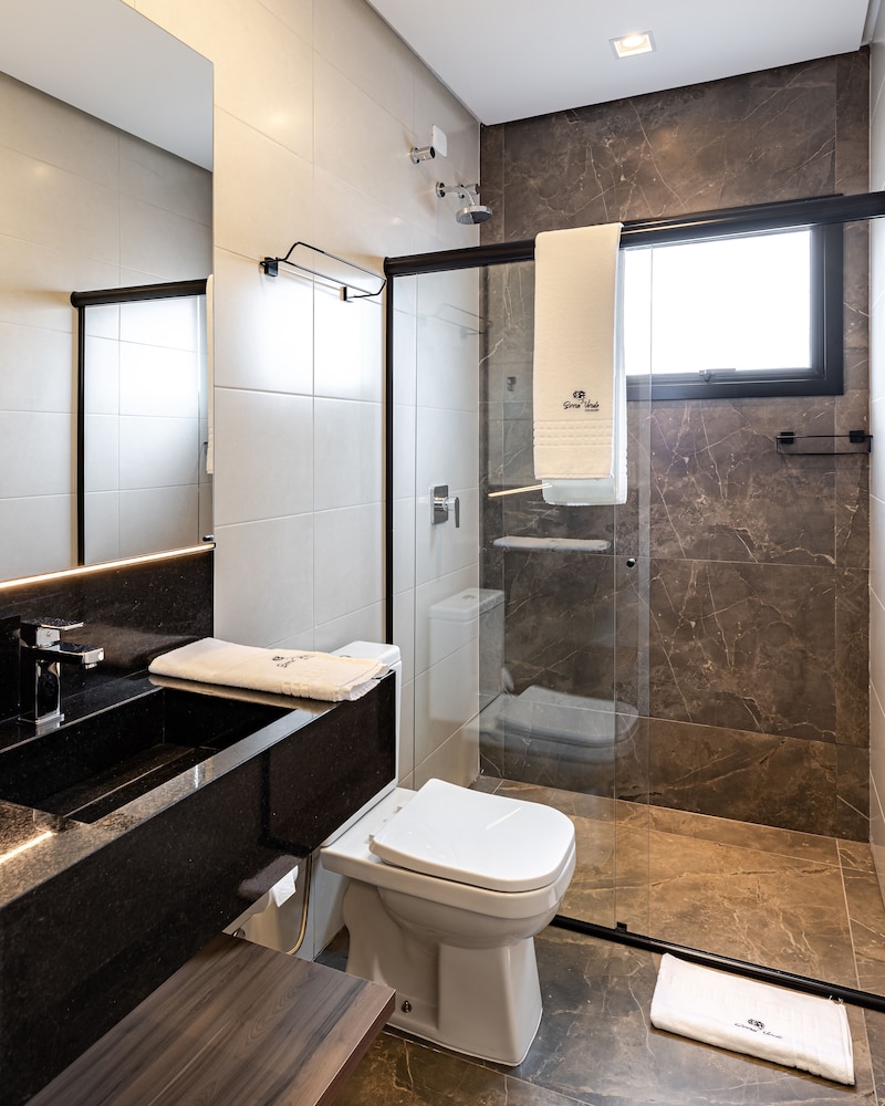 Double Room - Photo 5