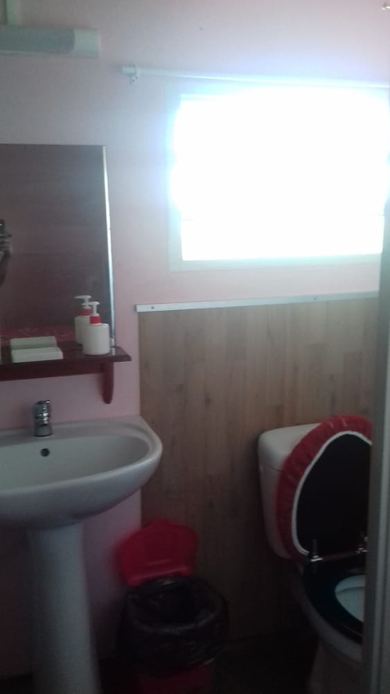 Economy Double Room - air-conditioned room - Photo 12
