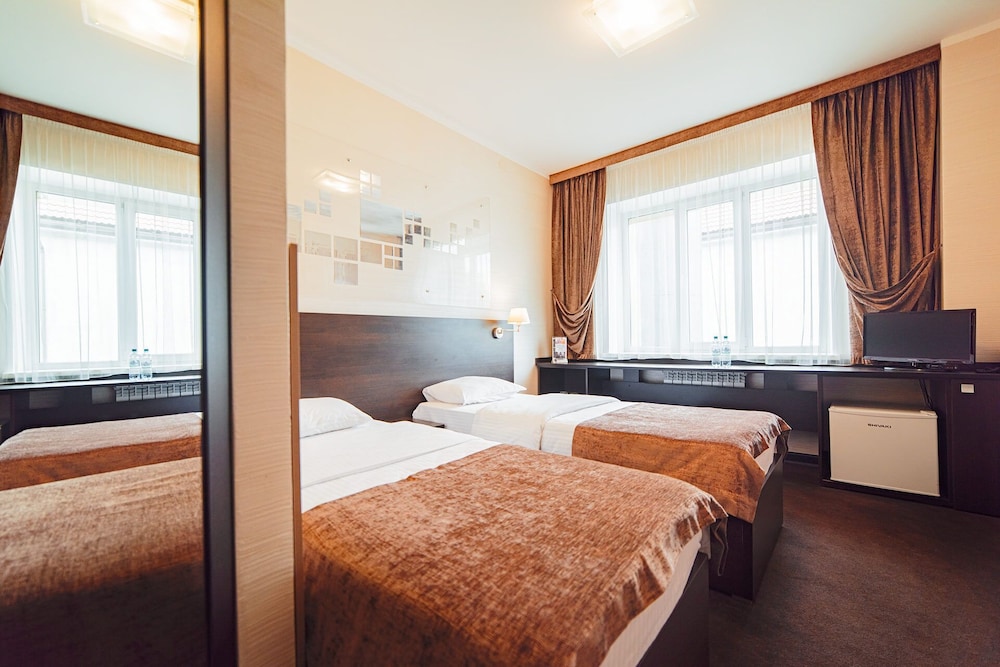 Standard Twin Room photo 3