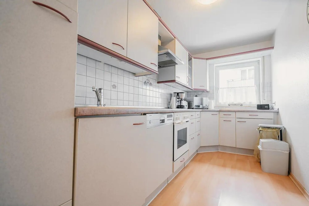 Apartment, 2 Bedrooms, Annex Building photo 2