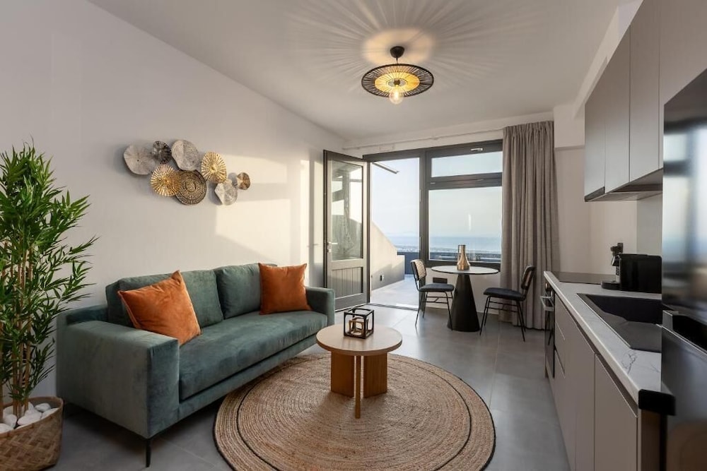 Superior Apartment, Patio, Sea View