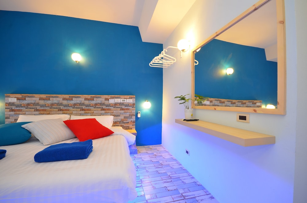Deluxe Double Room, 1 King Bed, Ensuite, Garden View