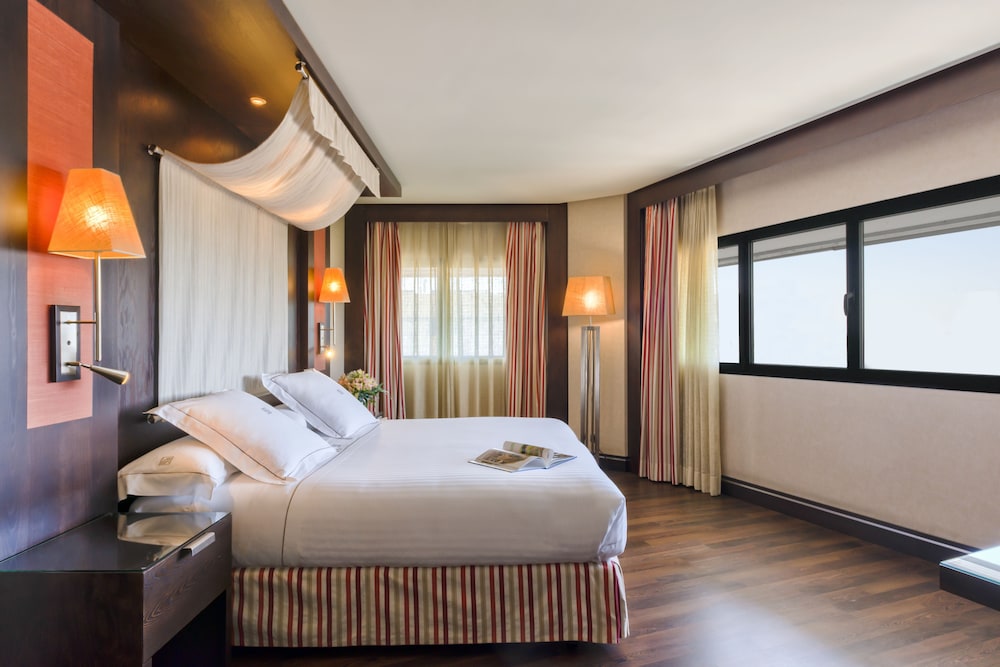Junior Suite - Photo 1