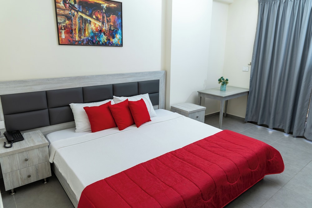 Romantic Studio Suite photo 2