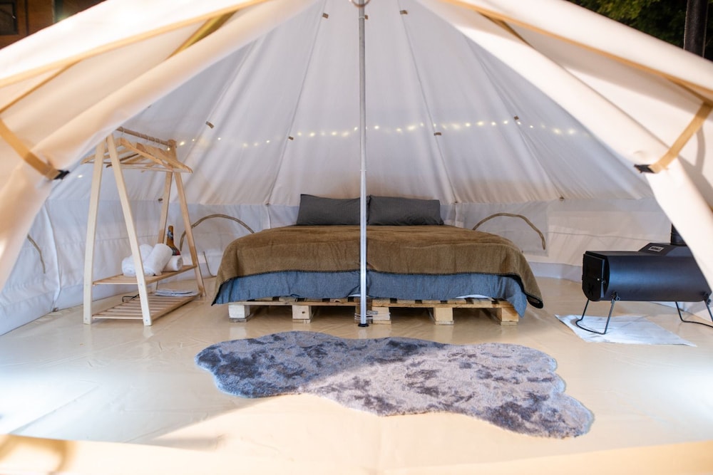 Basic Tent photo 1