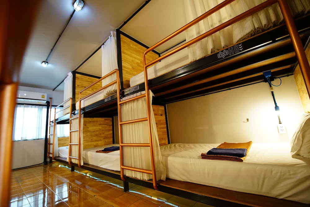 11 Bunk Bed Mixed Dorm photo 3