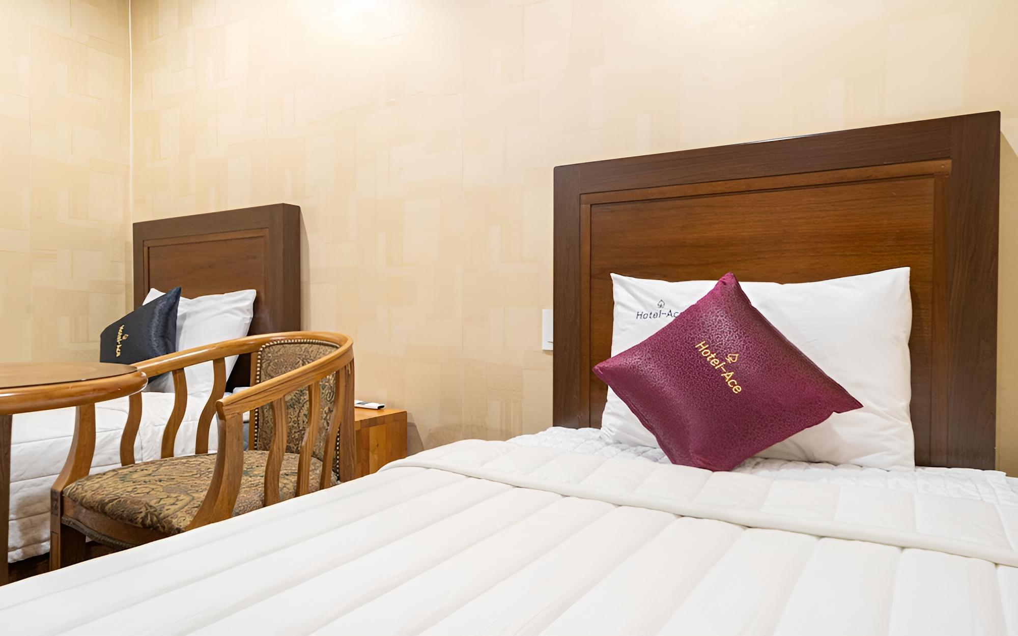 Room (Twin (No additional person allowed)) - Photo 1