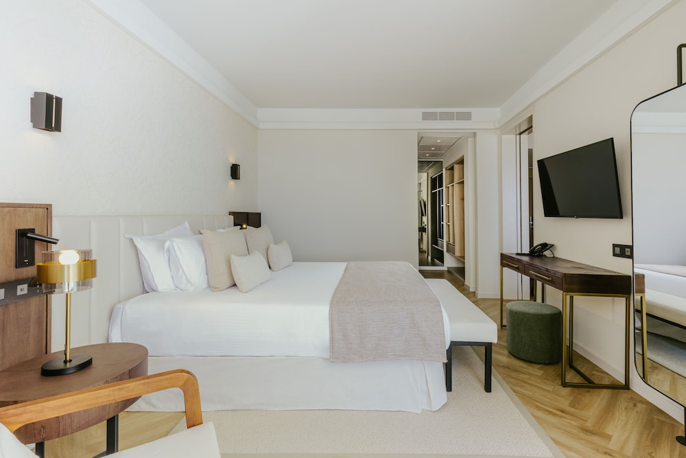 Grand Suite - Photo 2