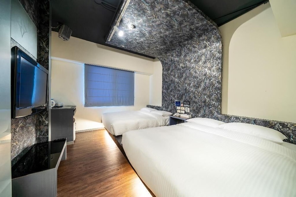 Business Quadruple Room