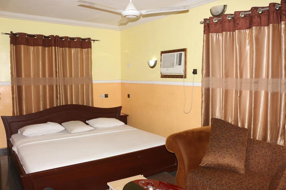 Executive Room photo 2