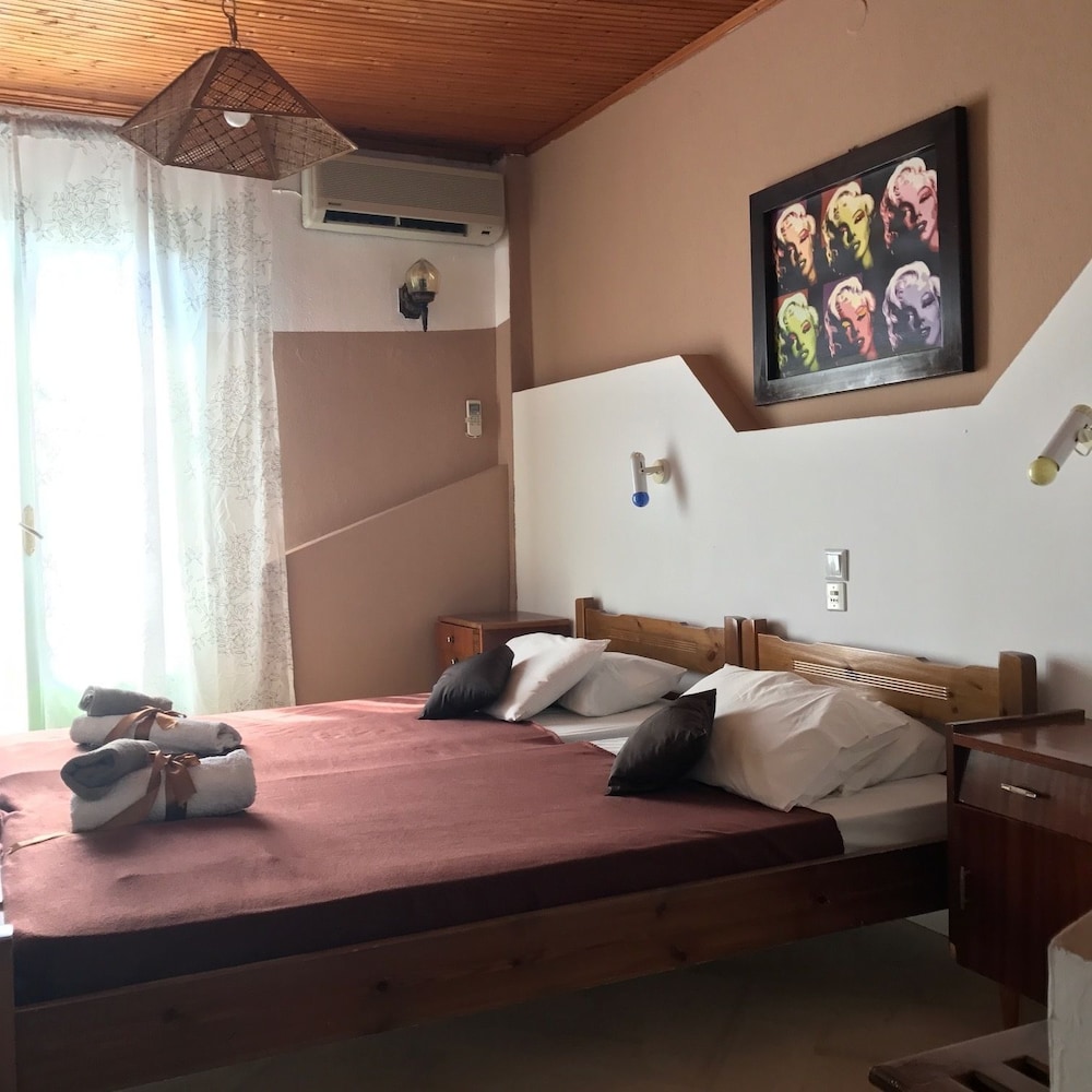 Standard Double or Twin Room photo 3