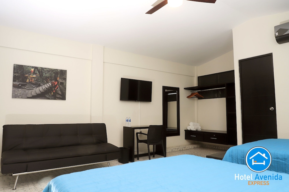 Superior Double Room, Multiple Beds, Non Smoking photo 1