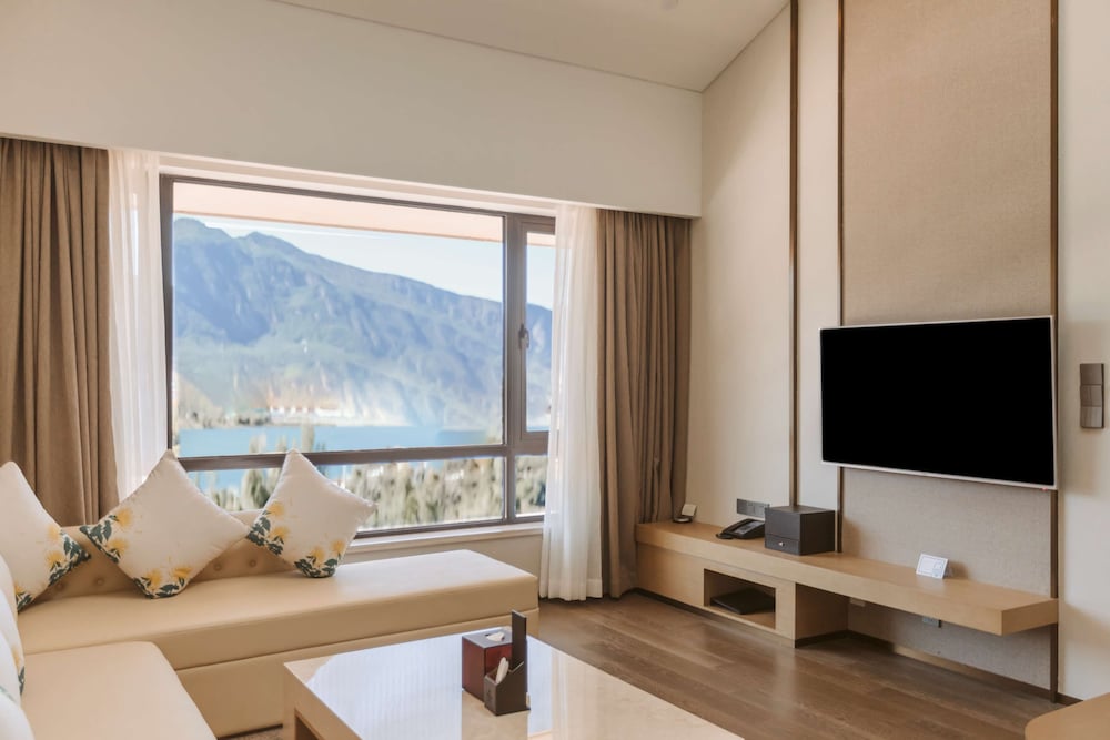 Suite, 1 Bedroom (Duplex) - Photo 4