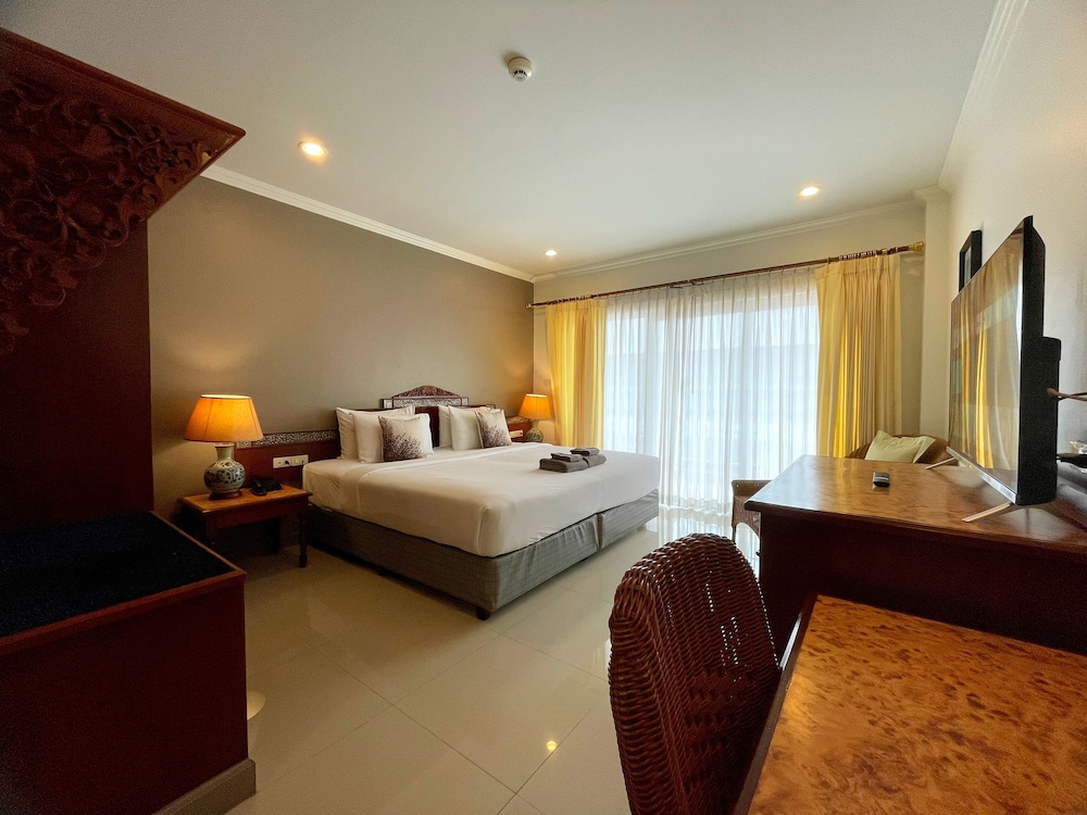 Deluxe Double Room, Pool View