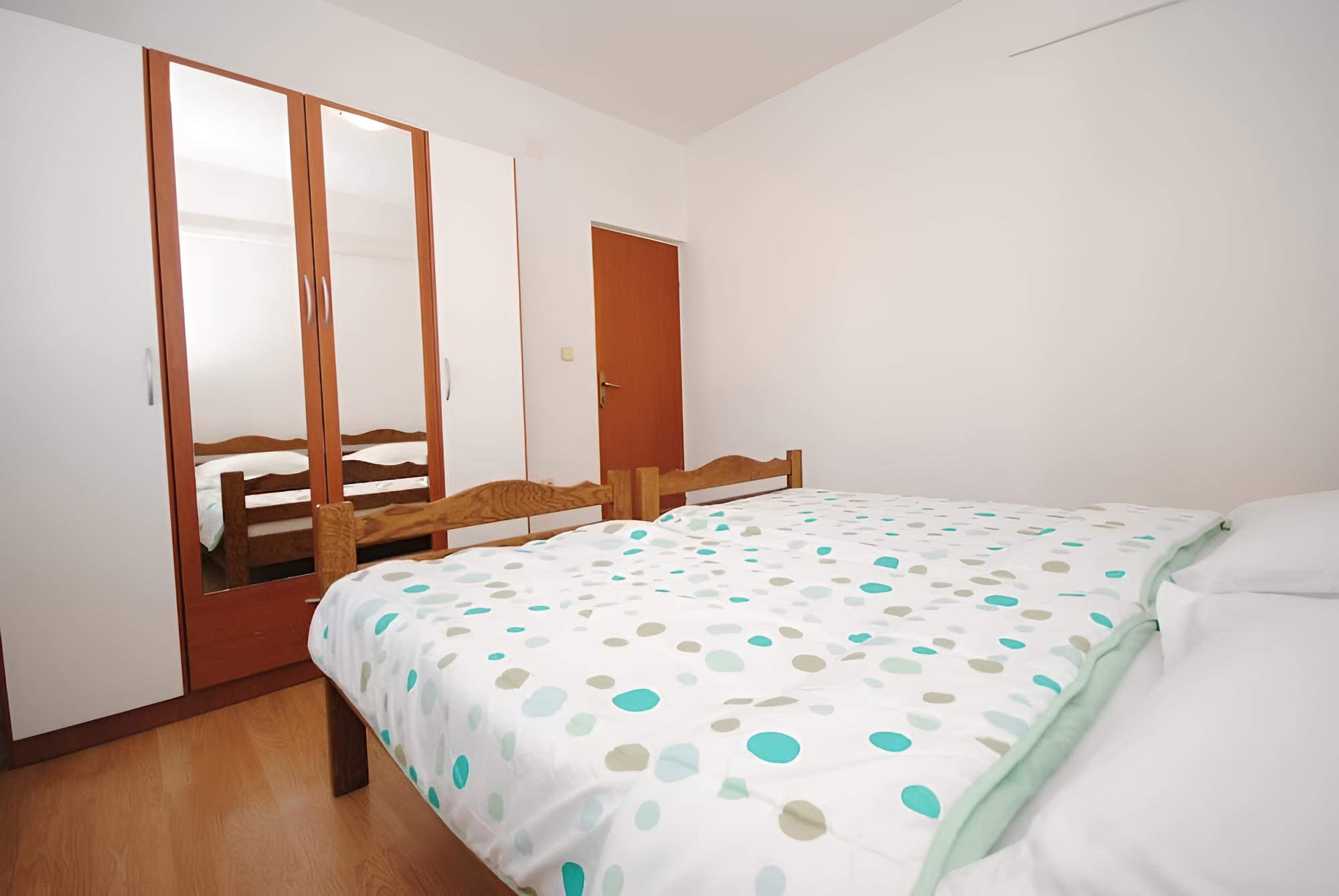 Apartment (Ezgety - 330m from the beach - A1(6)) photo 1