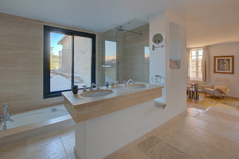 Deluxe Suite (Chateau) photo 3