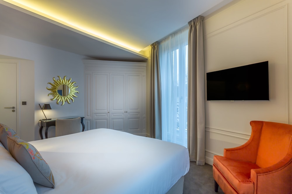 Prestige Room - Comtesse Balcony - Eiffel Tower Front View photo 3