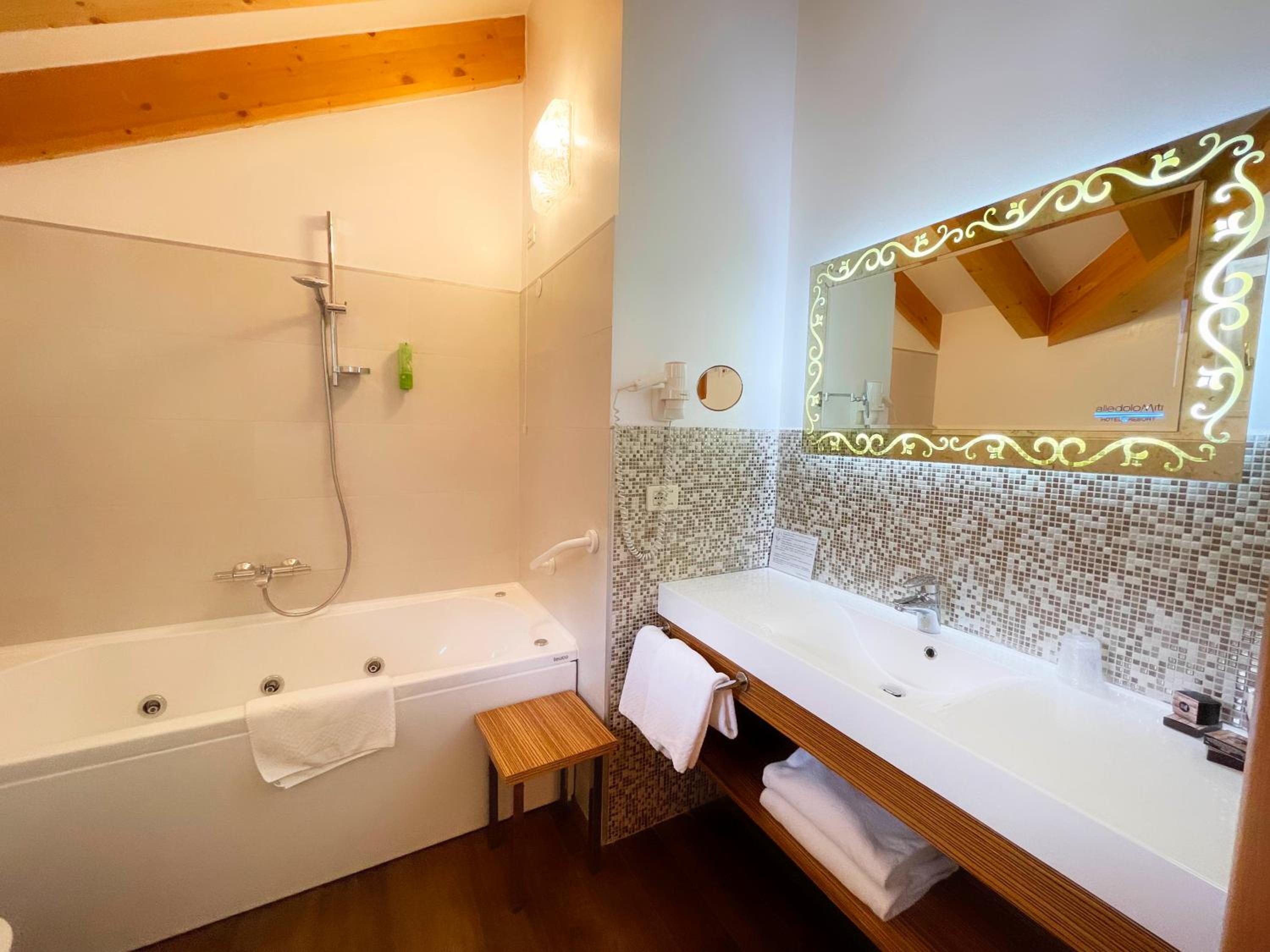 Suite (2 Adults)